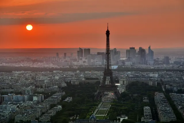 Magician Paris