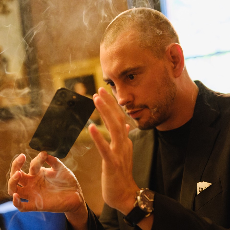 Matt Parro performing close-up digital magic with an iPhone