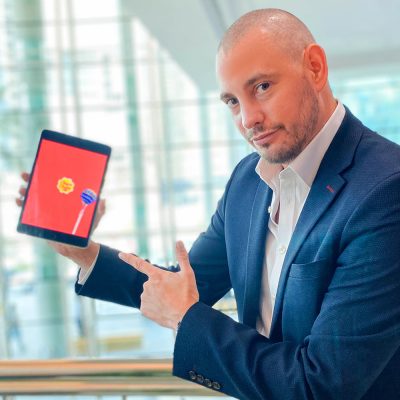 Digital-iPad-Magician_Matt-Parro_Square8 Digital-iPad-Magician_Matt-Parro_Square8