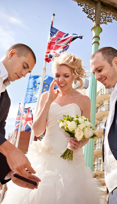 Wedding Magician outside Brighton Grand Hotel